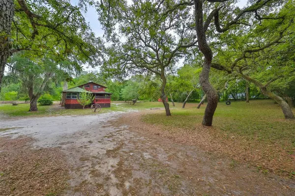 4753 MERLIN CIR, Dade City, FL 33523