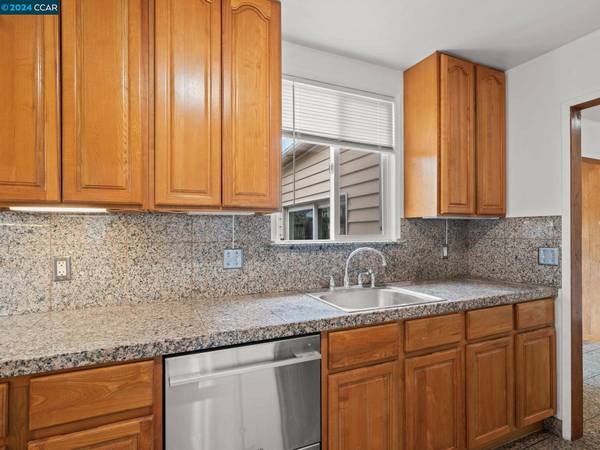 788 Amador St, Richmond, CA 94805