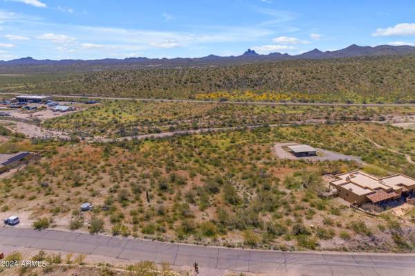 4445 S BLACK MOUNTAIN Road #10, Wickenburg, AZ 85390