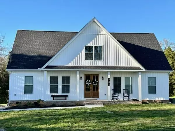 3694 Mealer Rd, Chapel Hill, TN 37034