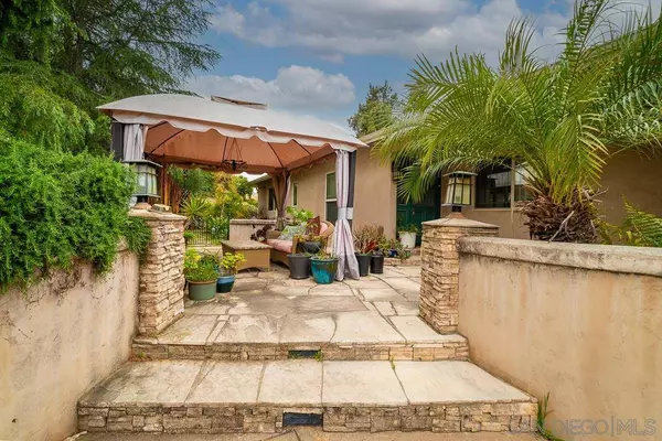 1155 Lita Ln, Vista, CA 92084