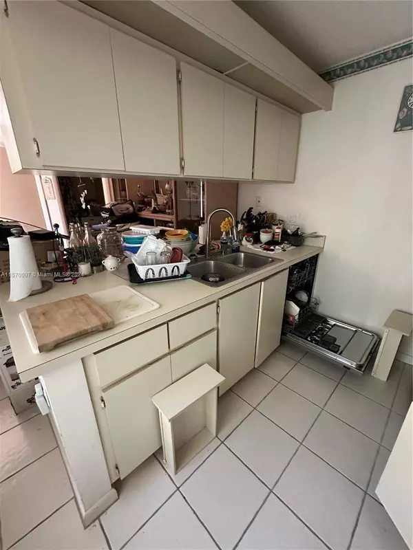 2413 24th Ct #2413, Jupiter, FL 33477