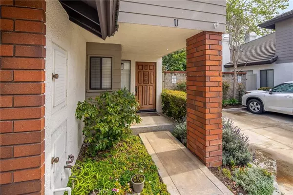2572 Elden AVE #U, Costa Mesa, CA 92627