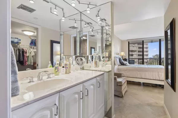 2800 N Highway A1a 502, Hutchinson Island, FL 34949