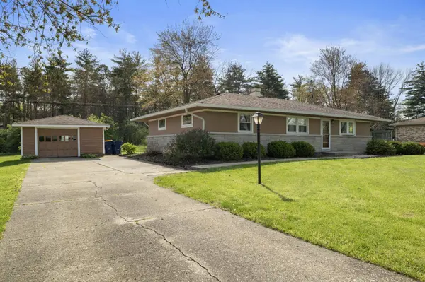 5623 Boy Scout RD, Lawrence, IN 46226