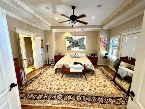 934 W 22nd ST #A, Houston, TX 77008