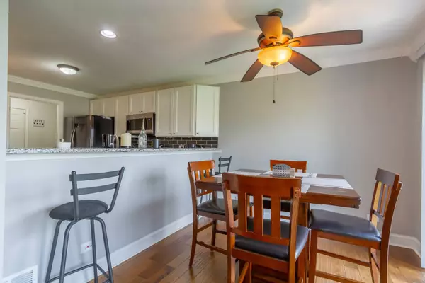 10909 Cape Cod LN, Huntley, IL 60142