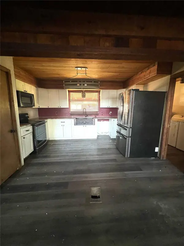 35 S LAKE FOX RD, Winter Haven, FL 33884