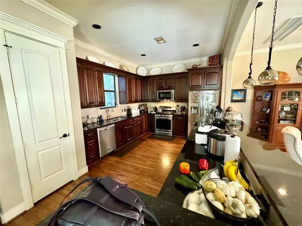 934 W 22nd ST #A, Houston, TX 77008