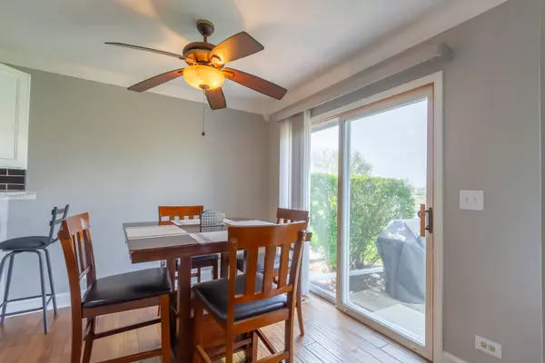 10909 Cape Cod LN, Huntley, IL 60142