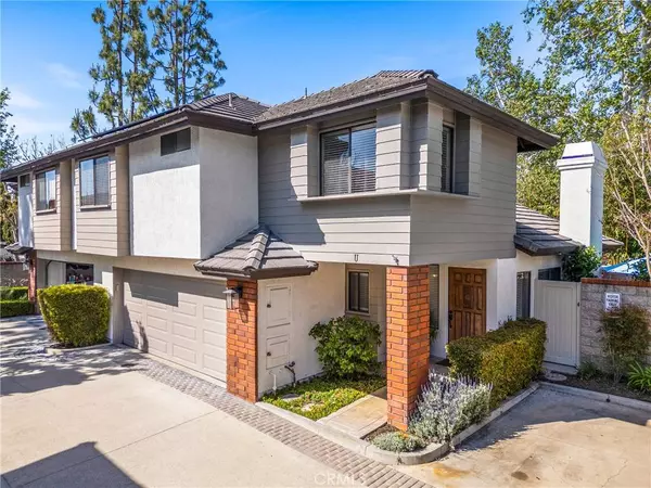 2572 Elden AVE #U, Costa Mesa, CA 92627