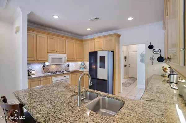 228 Woodland Brook Drive, Madison, MS 39110