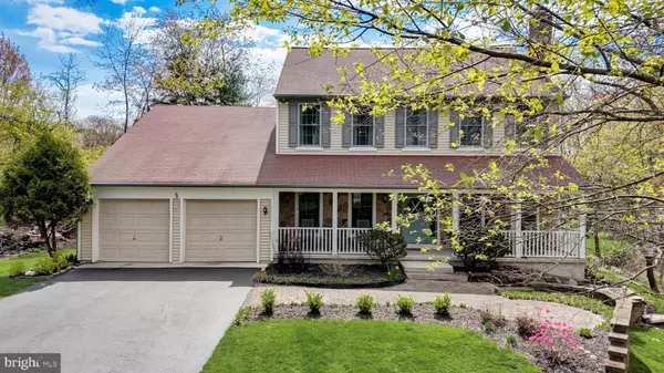 5 CARNATION CT, Mount Laurel, NJ 08054