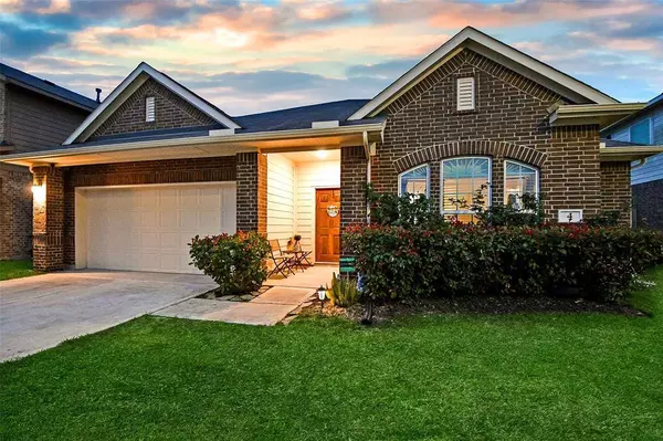 4 Montecito LN, Manvel, TX 77578
