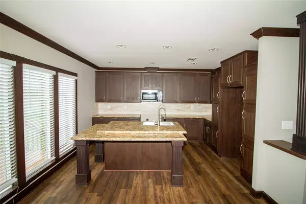 224 Weaver Loop, Oil City, LA 71061