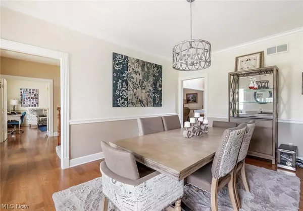 202 Timber Run DR, Canfield, OH 44406