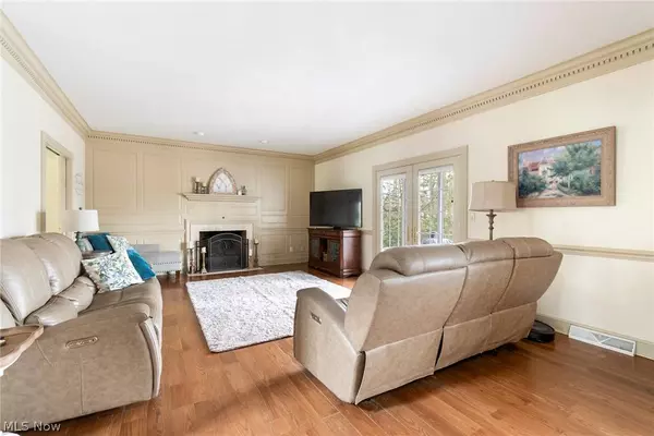 202 Timber Run DR, Canfield, OH 44406