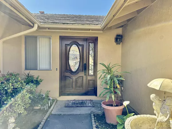 5719 Lone Star, San Diego, CA 92120