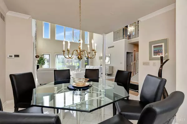 9708 Carriage Run Ct, Loveland, OH 45140