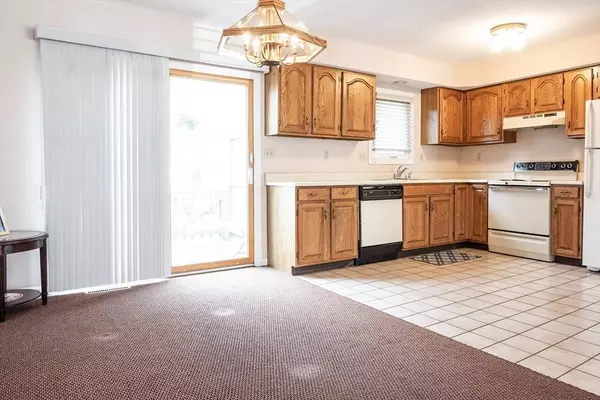 200 Lambert Ter #79, Chicopee, MA 01020