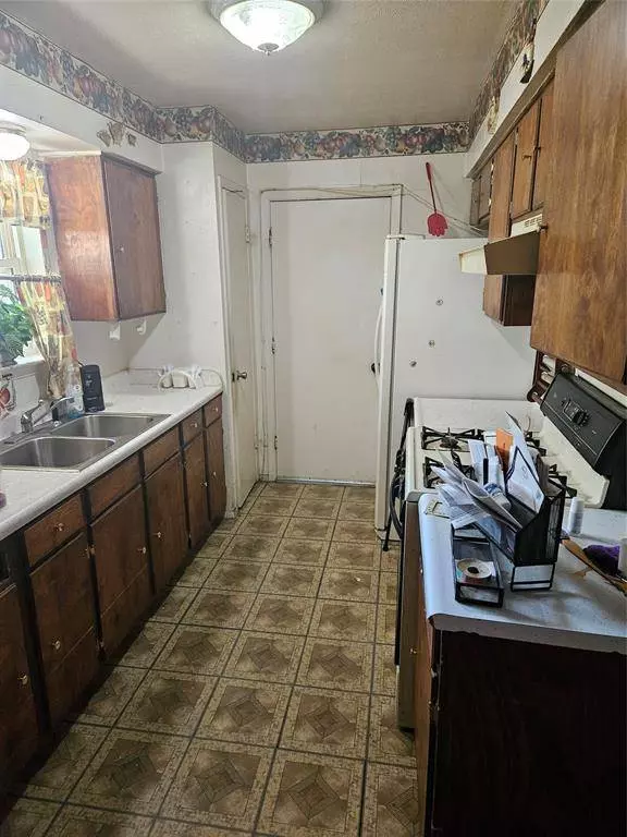 3532 Softcloud Drive, Dallas, TX 75241