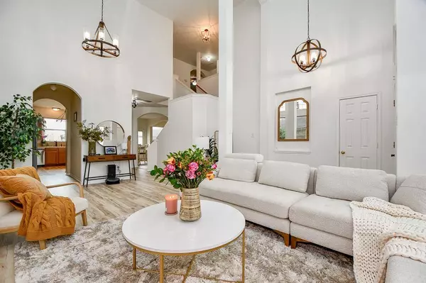 2019 Laura Anne DR, Houston, TX 77049