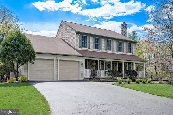 5 CARNATION CT, Mount Laurel, NJ 08054