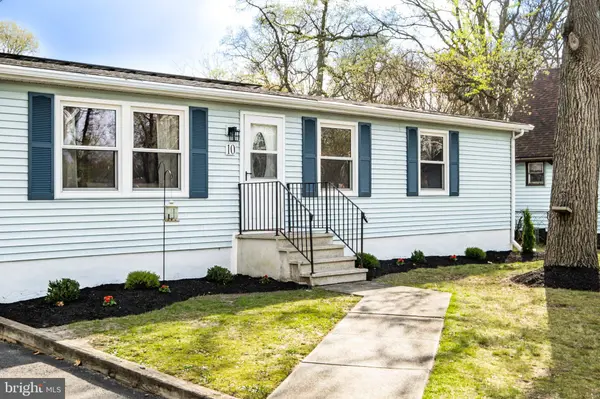 10 W 6TH AVE, Pine Hill, NJ 08021