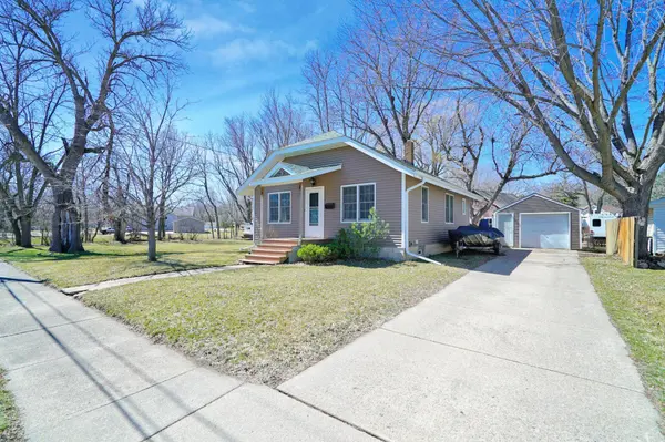 716 Rice ST, Faribault, MN 55021