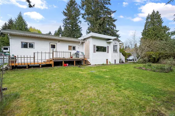 2427 Armstrong Cres, Nanoose Bay, BC V9P 9J9