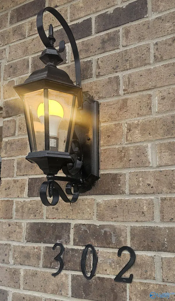 302 Dovington Drive, Huntsville, AL 35806