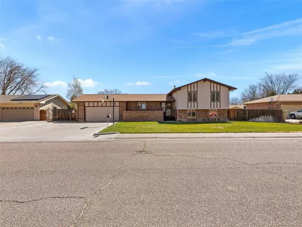 14 Pedregal LN, Pueblo, CO 81005