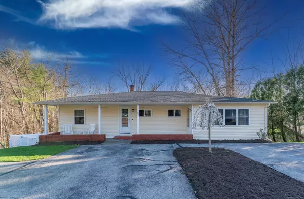 93 Red Bridge Road, Thompson, CT 06255