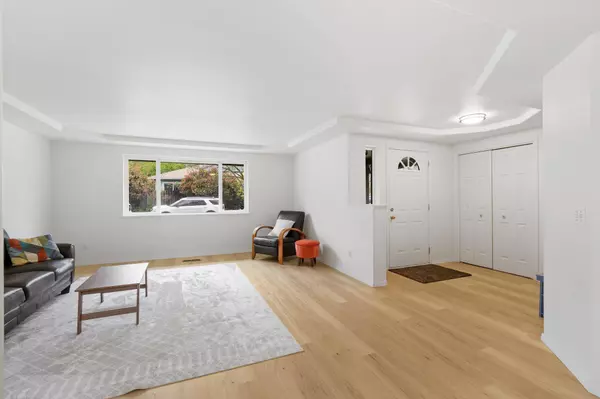 1351 Evan Ln, Ashland, OR 97520