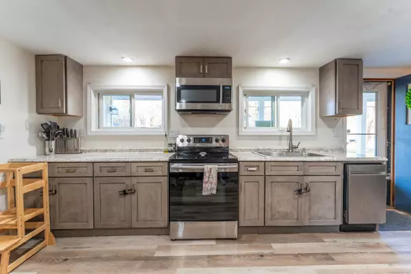 93 Red Bridge Road, Thompson, CT 06255