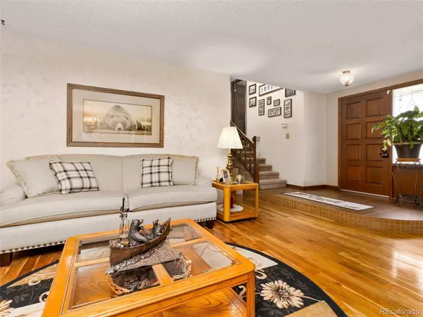 14 Pedregal LN, Pueblo, CO 81005