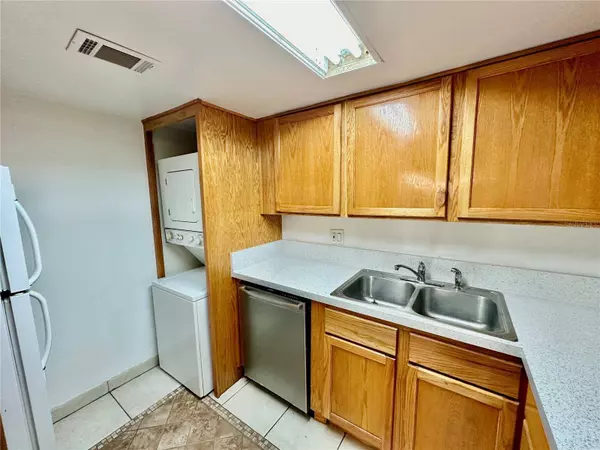 240 MOREE LOOP #1, Winter Springs, FL 32708