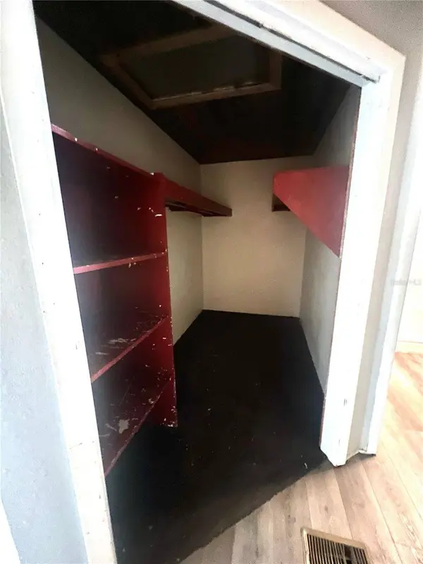 35 S LAKE FOX RD, Winter Haven, FL 33884