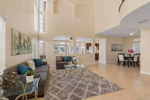 5149 Avenida Playa Cancun, San Diego, CA 92124