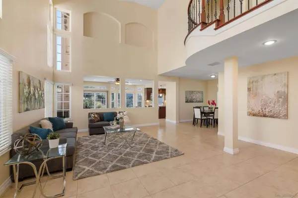 5149 Avenida Playa Cancun, San Diego, CA 92124