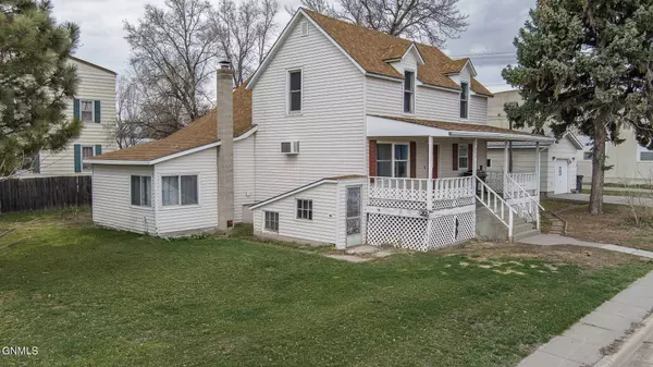 206 6th ST, Washburn, ND 58577