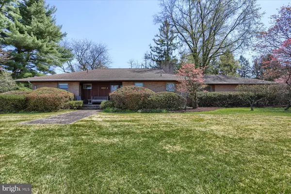 8001 ROTHFORD LN, Harrisburg, PA 17112