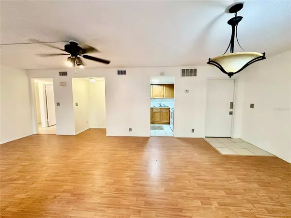 240 MOREE LOOP #1, Winter Springs, FL 32708