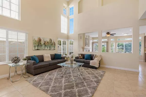 5149 Avenida Playa Cancun, San Diego, CA 92124