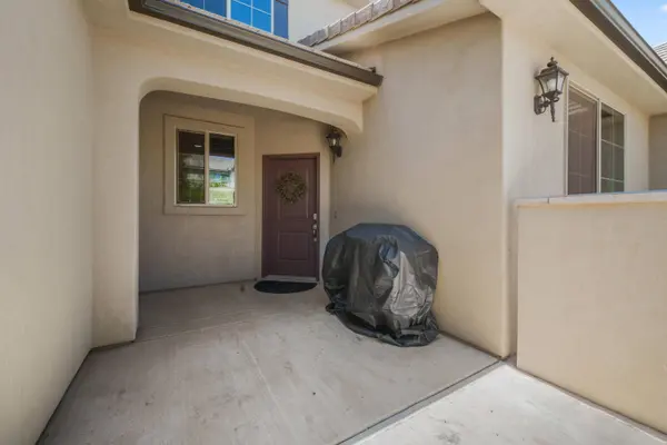 1893 E Vacation LN, Washington, UT 84780