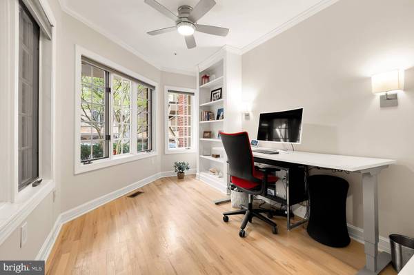 5810 MADAKET RD, Bethesda, MD 20816