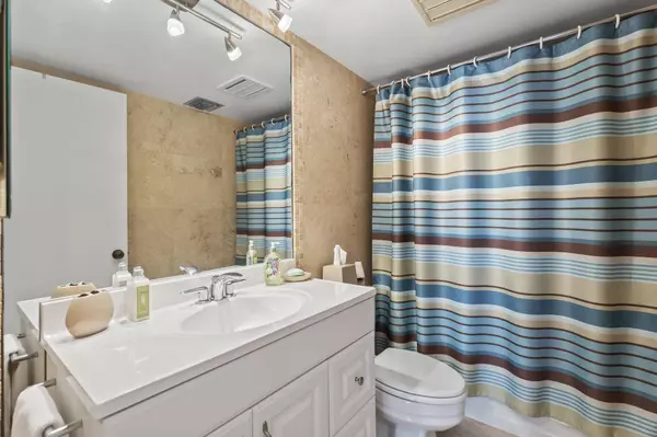 2800 N Highway A1a 502, Hutchinson Island, FL 34949