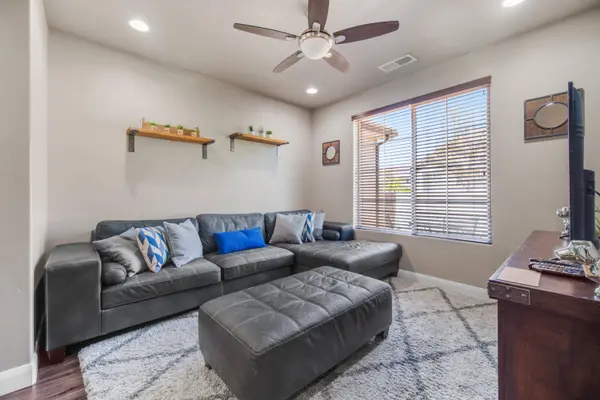 1893 E Vacation LN, Washington, UT 84780