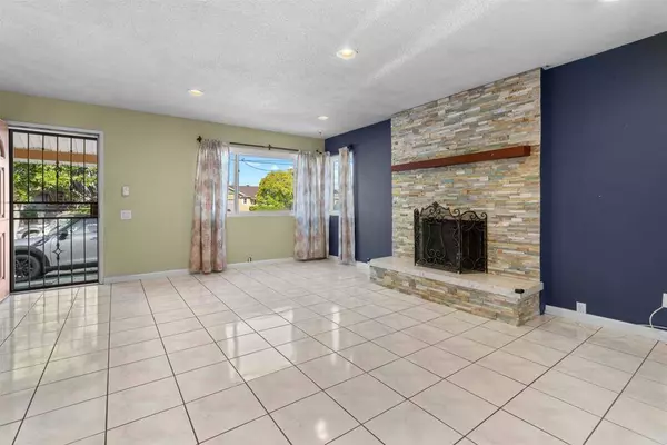 1135 Elrose CT, San Diego, CA 92154