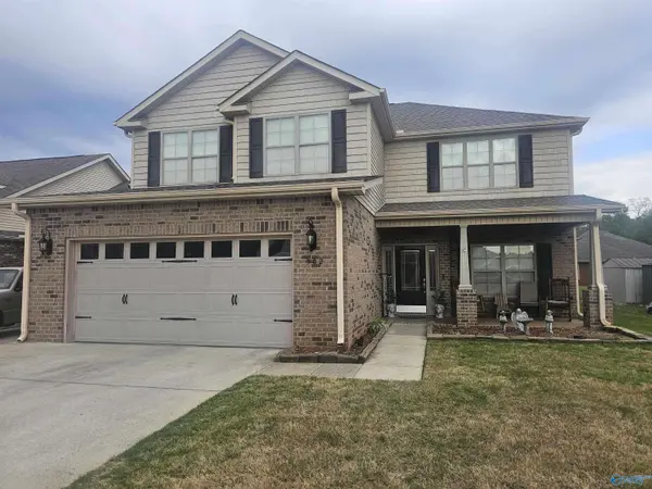 302 Dovington Drive, Huntsville, AL 35806